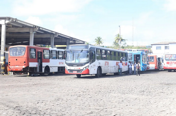 Ônibus da empresa Bahia Transporte Metropolitano (BTM) (Foto: Rafaela Araújo/Ag. A TARDE)