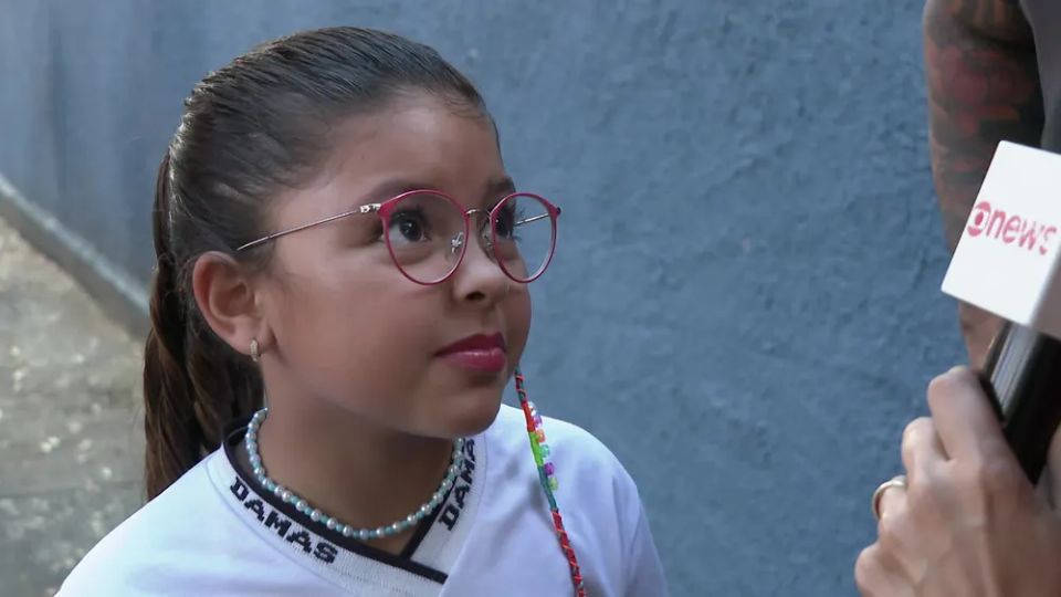 Durante entrevista ao NE1, da TV Globo, Marina faz revelação surpreendente - Vídeo de Marina viralizou na web. Créditos: Reprodução - TV Globo