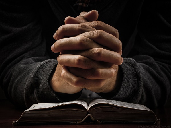 Não sabemos quem responderá à mensagem do evangelho até que o preguemos. O mesmo ocorre com a oração: nunca veremos os resultados de uma oração respondida até que oremos. Ilustração Google