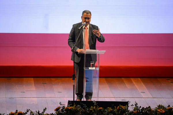 Ministro da Casa Civil, Rui Costa, apresentando ações do novo PAC no Rio de Janeiro (Foto: Tomaz Silva/Agência Brasil)