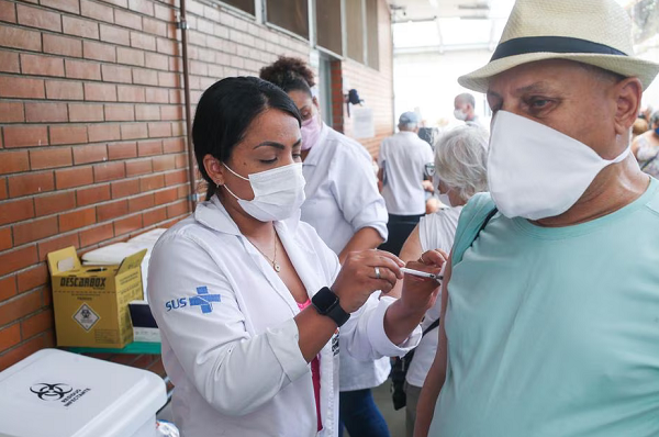 A Sociedade Brasileira de Infectologia (SBI) emitiu uma nota com medidas que devem ser seguidas (Foto: Olga Leira/Ag. A Tarde)