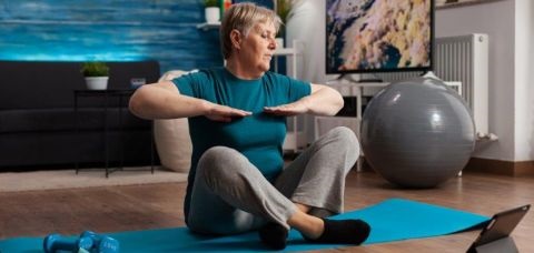 Esta é a primeira pesquisa que mostra a viabilidade de um programa de exercícios remotos supervisionados entre pacientes com câncer recebendo imunoterapia na América Latina - Foto: Freepik