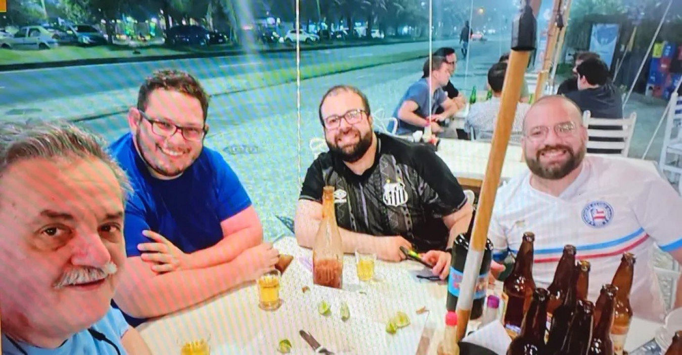 As vítimas publicaram fotos nas redes sociais minutos antes do crime - Reprodução