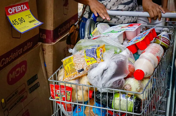 Preço dos alimentos puxa inflação para baixo (Foto: Reprodução)