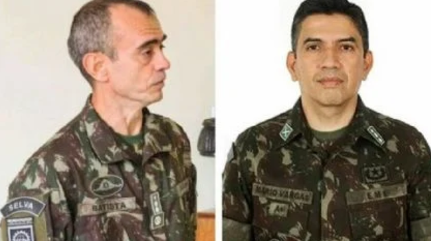 O tenente-coronel Rivelino Barata de Sousa Batista (à esq) e o coronel Mário Vargas Júnior (à dir). Ex-diretor e diretor do Arsenal de Guerra de São Paulo (AGSP). (Foto: Reprodução/Exército)