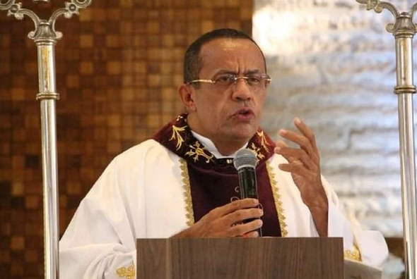 Padre Egídio está sendo investigado na Paraíba (Foto: Reprodução/Facebook)