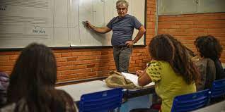 Incentivo é destinado a jovens de baixa renda/ Foto: André Borges - Agência Brasil