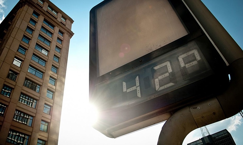 Calorão voltou e exige cuidados. Cinco estados têm áreas sob perigo potencial e mais de mil municípios podem ser impactados - Foto: Marcelo Camargo - Agência Brasil