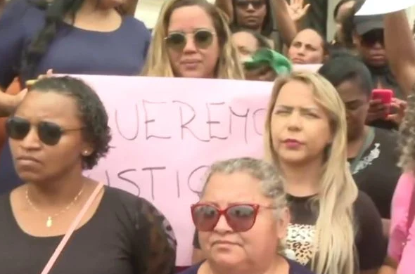 Além de pedir por justiça, a família também pede para ver a filha da cantora gospel (Foto: Reprodução/TV Bahia)