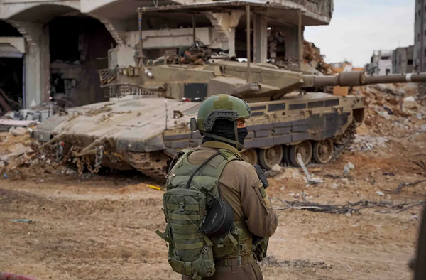 Soldado de Israel em operação na Faixa de Gaza, em foto divulgada em 1º de dezembro de 2023 (Foto: Forças de Defesa de Israel)