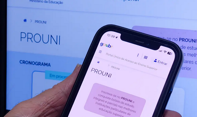 Essa edição do programa vai ofertar 406.428 bolsas (Foto: Rafa Neddermeyer/Agência Brasil)