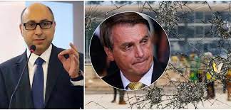Fernando Fernandes e Jair Bolsonaro. Jurista afirma que caberá ao ministro Alexandre de Moraes avaliar a conveniência da prisão neste momento (Foto: Reprodução - Reuters)