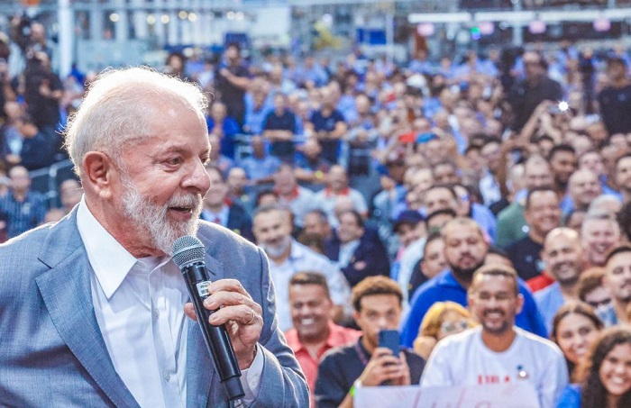 'Eu quero me lançar porque eu sou branco, porque eu sou mulher, porque eu sou negro, porque eu sou indígena. Está errado!', disse o presidente Lula em evento na Volkswagen (Foto: Ricardo Stuckert)