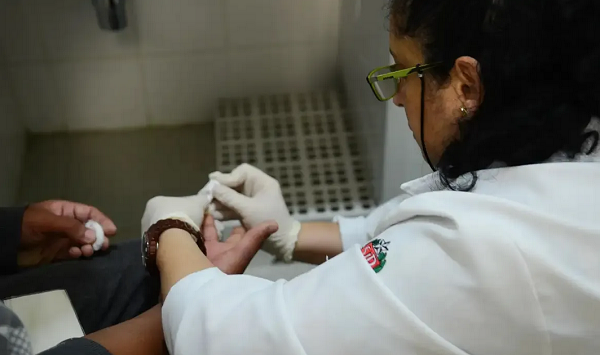 Recrudescimento da sífilis é motivado pela exposição sexual sem uso de preservativo (Foto: Rovena Rosa/Agência Brasil)