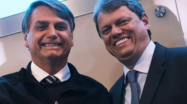 Jair Bolsonaro e Tarcísio Gomes de Freitas (Foto: Reprodução/Facebook/Tarcísio Gomes de Freitas)