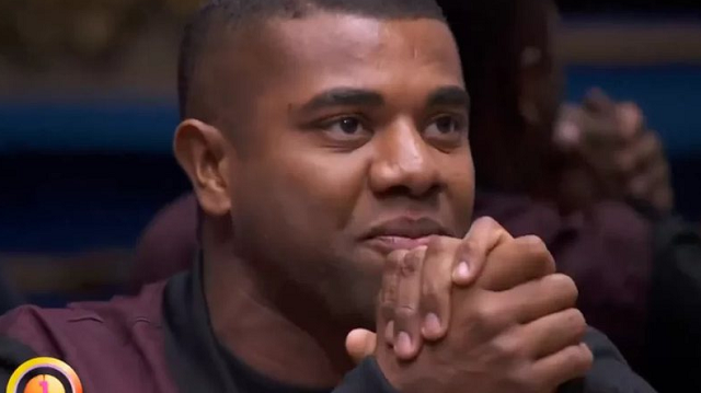 'Abençoa o presidente, todos que estão de frente a reger essa nação brasileira', pediu Davi (Foto: Divulgação/Reprodução/TV Globo)