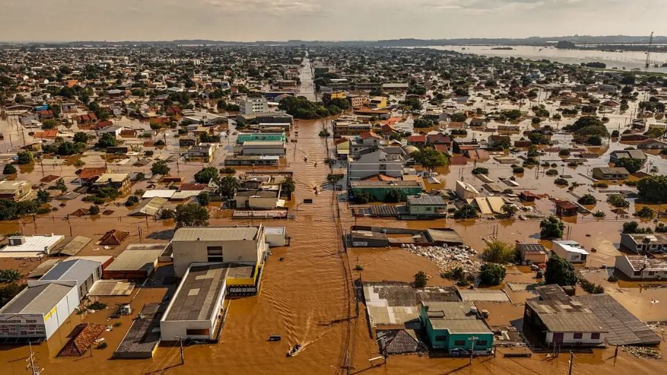 Chegada de nova frente fria seguida por fortes chuvas coloca toda a faixa sul do RS, da fronteira com o Uruguai à Lagoa dos Patos, em estado de atenção; entenda - Créditos: Amanda Perobelli/Agência Brasil