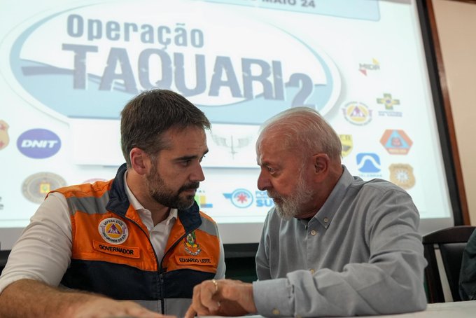 Presidente Lula (PT) com o governador bolsonarista Eduardo Leite (PSDB), durante anúncio de verbas para reconstrução do RS, vitimado pelas chuvas e pela negligência aos avisos sobre possibilidade de tragédias - Redes Sociais