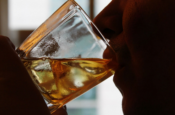 Consumo de álcool é responsável por 2,6 milhões de mortes todos os anos no mundo (Foto: Reprodução)