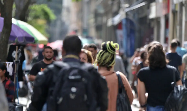 O sinal mais frequente deste tipo de câncer é a presença de sangue na urina (Foto: Tânia Rêgo/Agência Brasil)