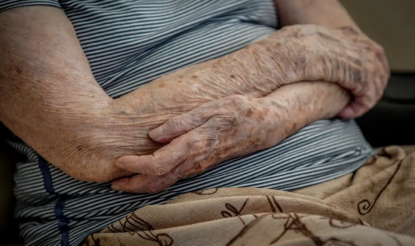 O remédio é o único com registro em bula no país para tratamento de pacientes com doença de Parkinson e demência (Foto: Rafa Neddermeyer/Agência Brasil)