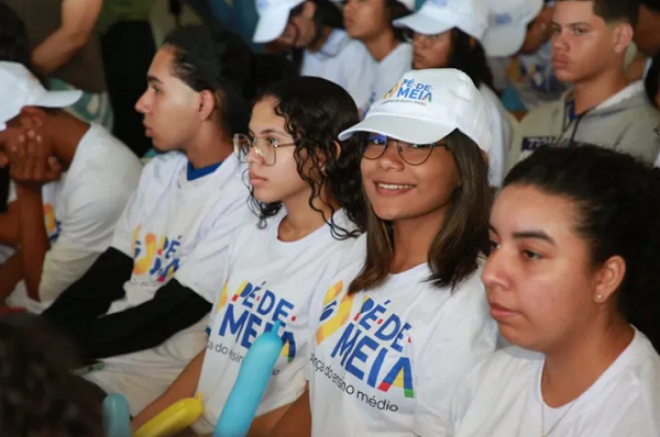 Parcela de R$ 200, relativa à frequência durante o mês de abril, será paga até 1º de julho (Foto: Reprodução/MEC)