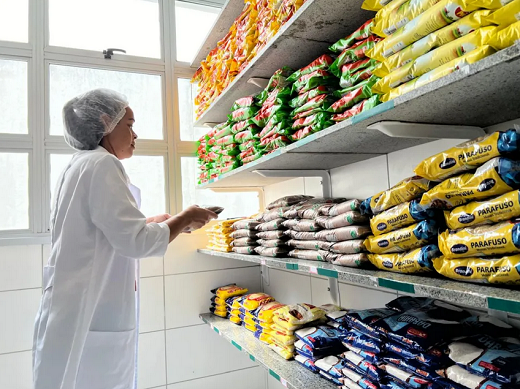 Mais de 30% dos alimentos são adquiridos da agricultura familiar local (Foto: Wesley Sobrinho/Comunicação Seduc)