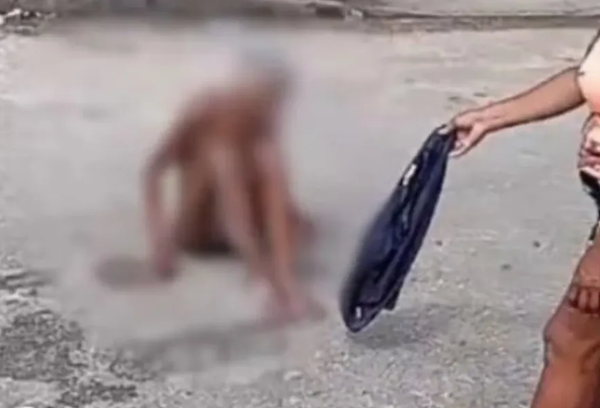 Suspeita foi encaminhada para a Delegacia Especial de Atendimento à Mulher de Camaçari (Deam) (Foto: Reprodução/Redes Sociais)