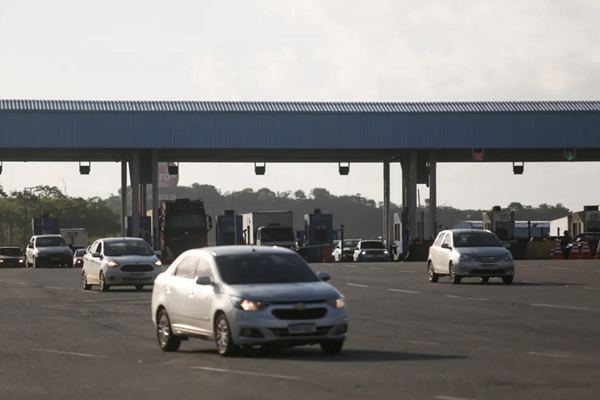Falta estrutura das rodovias baianas, reclamam usuários das empresas ViaBahia, Litoral Norte e Bahia Norte (Foto: Raphael Muller/Ag. A TARDE)