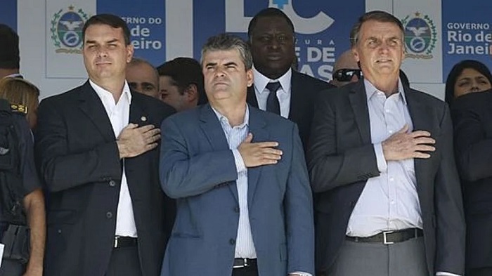 Washington Reis com Flávio e Jair Bolsonaro. Créditos: Tânia Rêgo/Agência Brasil