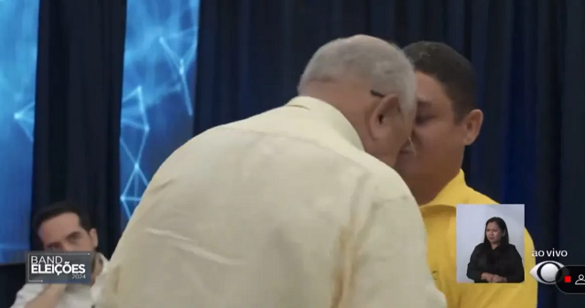 O prefeito de Teresina, por sua vez, acusou o candidato do PSOL de dar cusparadas durante o debate (Foto: Reprodução/Redes Bandeirantes)