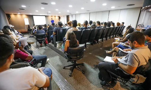 Seleção inédita abrange mais de 6 mil vagas distribuídas entre 21 órgãos federais em todo o Brasil (Foto: © Joel Rodrigues/Agência Brasil)