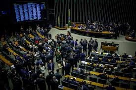 Iniciativa agora vai para análise do Senado - Foto: Brenno Carvalho