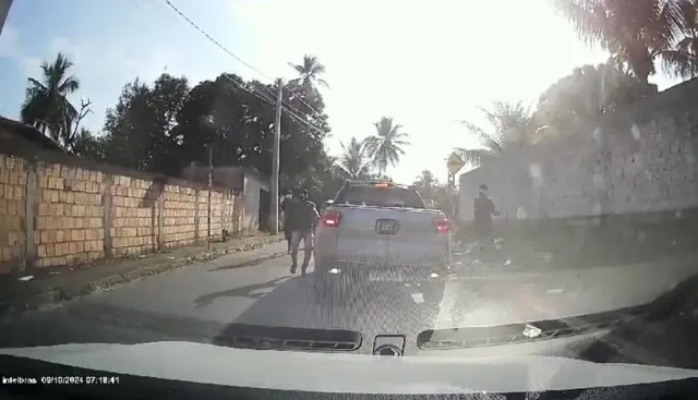 Polícia Militar da Bahia afirmou que foram feitas buscas na região onde ocorreu o assalto, mas que os suspeitos ainda não foram localizados (Foto: Reprodução)