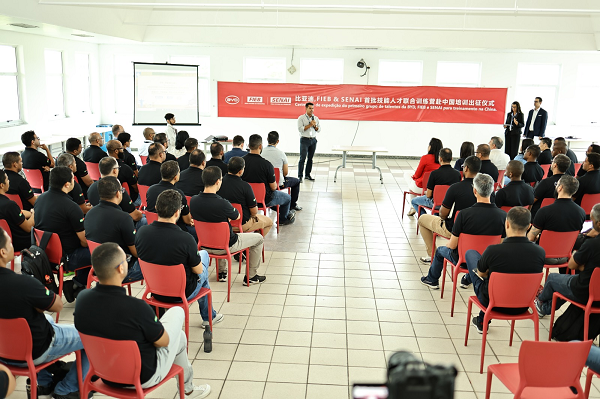 Objetivo é aproximar os trabalhadores dos dois países para que troquem experiências, promovendo maior interação entre a BYD Brasil e BYD China (Foto: Marketing/BYD Auto do Brasil)