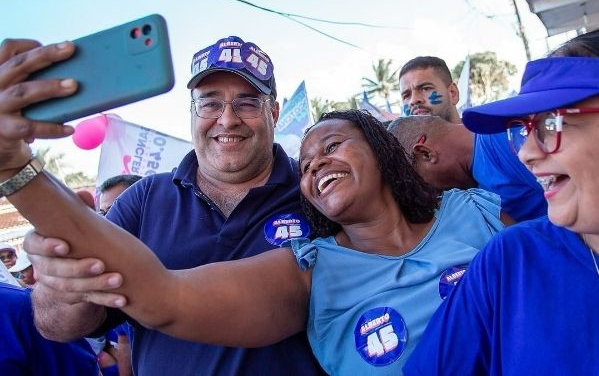 Alberto Castro (PSDB) é reeleito prefeito de Dias D’Ávila