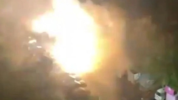 O Corpo de Bombeiros e agentes de segurança pública já estão no local para averiguação - Divulgação