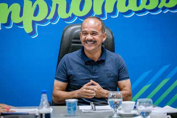 Gastos com pessoal aumenta 35,29% no gabinete de Elinaldo, durante as eleições (Foto: Reprodução)