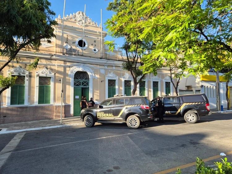 Operação Overclean mira esquema de corrupção que movimentou R$ 1,4 bilhão envolvendo propinas entre agentes públicos e empresários/Divulgação/PF