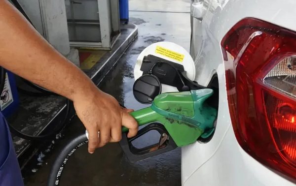 Preço da gasolina foi reajustada na Bahia (Foto: Shirley Stolze/Ag. A TARDE)
