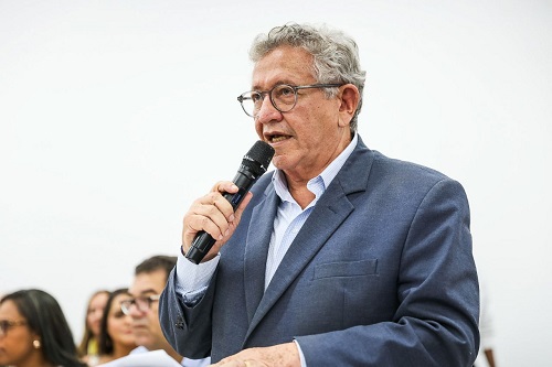 O prefeito Luiz Caetano (PT) - Foto: Caio Diniz