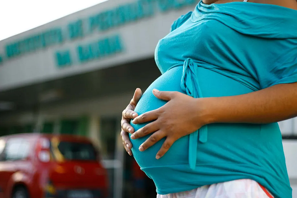 Caracterizada pelo aumento da pressão arterial durante a gravidez, a pré-eclâmpsia pode evoluir com ou sem maiores complicações (Foto: Joá Souza/Ag. A TARDE)