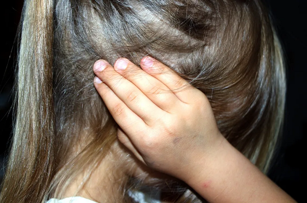 A maioria das denúncias refere-se a negligência, violência física, psicológica e sexual (Foto: Pixabay)