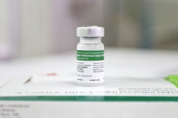 O imunizante é seguro, eficaz e essencial para prevenir complicações causadas pelo vírus da influenza (Foto: Divulgação)