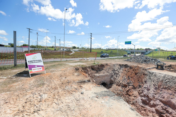 Interdição no Trevo da Cascalheira, trecho que dá acesso à Via Parafuso (BA-535) (Foto: Divulgação)