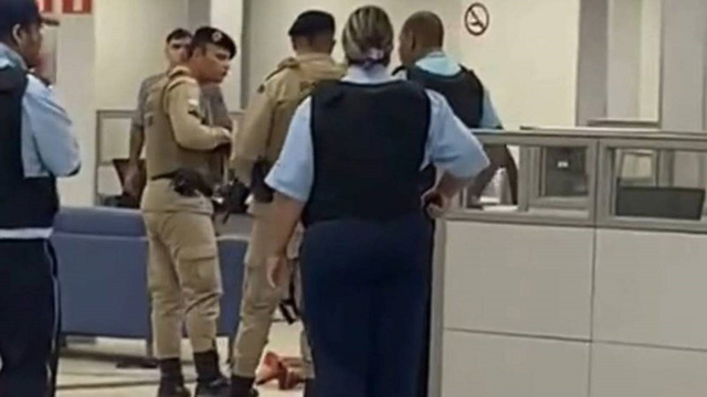 Cliente foi atingido por um tiro na barriga (Foto: Reprodução)
