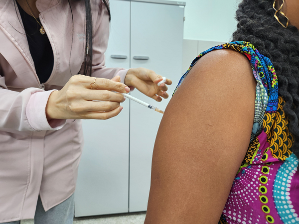 Expectativa do Ministério da Saúde é de alcançar a cobertura de 90% contra a Influenza (Foto: Reprodução)