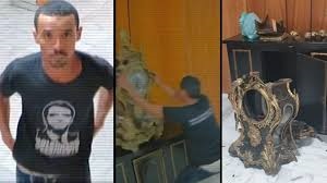 Terrorista identificado como Cláudio quebrou relógio histórico no Planalto. Créditos: Reprodução / TV Globo / Divulgação
