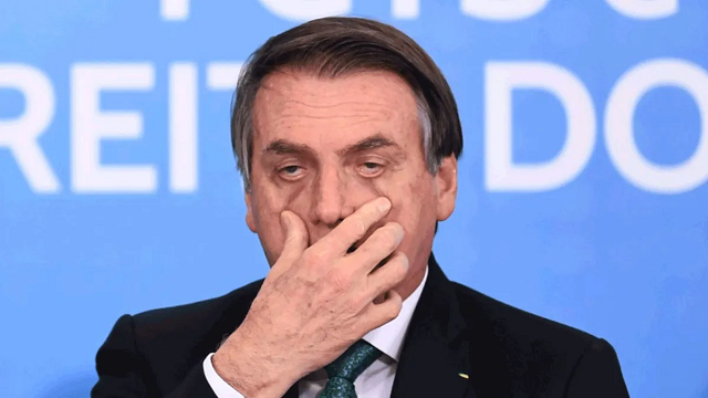 Defesa de Bolsonaro apresenta argumento para evitar prisão (Foto: Evaristo Sá/AFP) Defesa de Bolsonaro apresenta argumento para evitar prisão (Foto: Evaristo Sá/AFP)