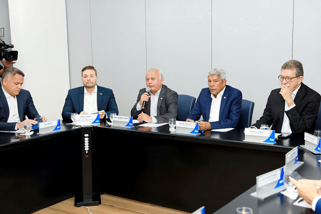 Governador participa de encontros do Consórcio Nordeste e com o Governo Federal (Foto: Thuane Maria/GOVBA)